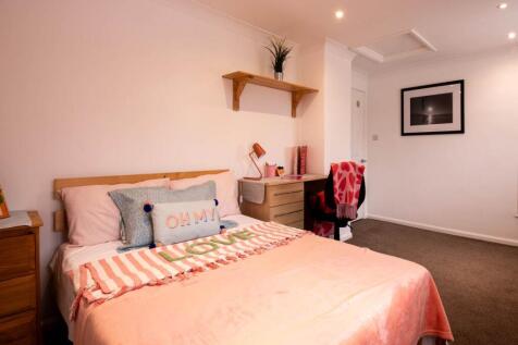 16princesstreet_stud