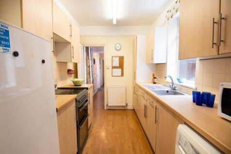 2_Beverly_Road_Stude