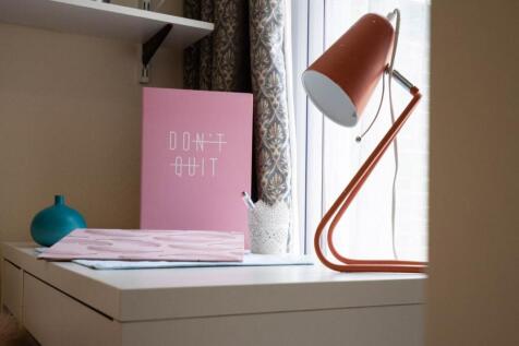 2_Beverly_Road_Stude