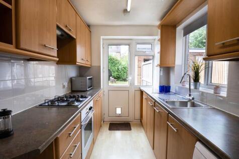 7_Brockenhurst_Close