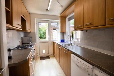 7_Brockenhurst_Close