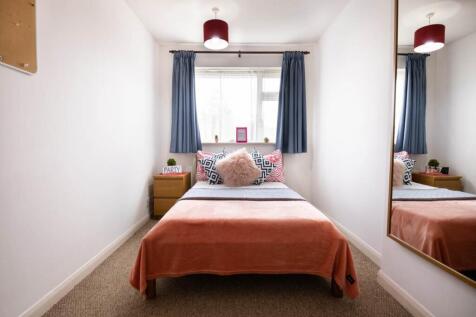 7_Brockenhurst_Close