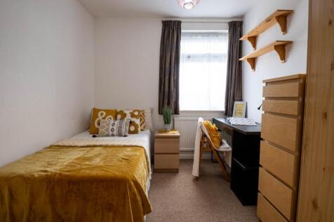 9O-Canterbury-Studen