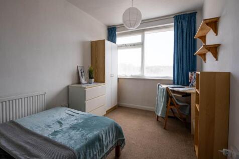 9O-Canterbury-Studen