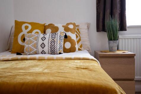 9O-Canterbury-Studen