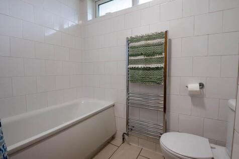 9O-Canterbury-Studen