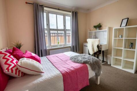 68_Station_Road_West