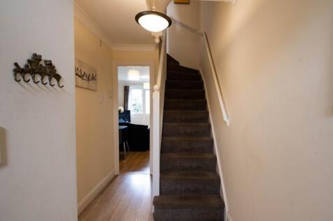 68_Station_Road_West