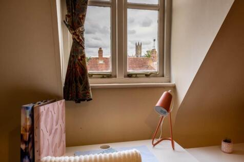 68_Station_Road_West