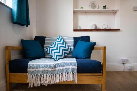 4_Downs_Road_Canterb