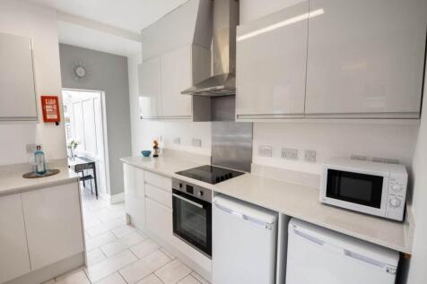 41_St_Martins_Road_C