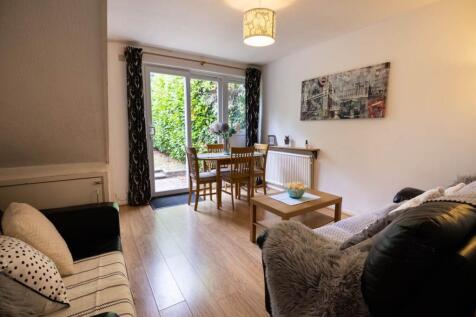 12_Nursery_Walk_Cant