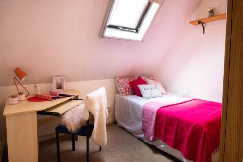 12_Nursery_Walk_Cant