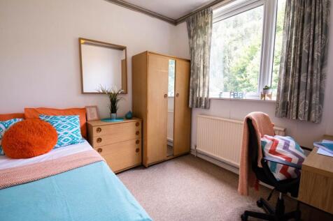 12_Nursery_Walk_Cant