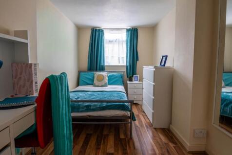 13RMC-Student-Accomm