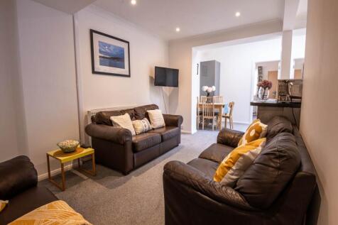 16Queensavenue_stude