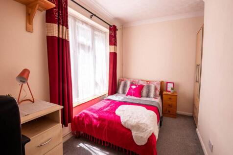 16Queensavenue_stude