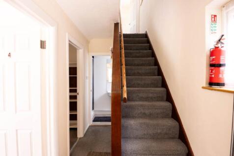 16Queensavenue_stude