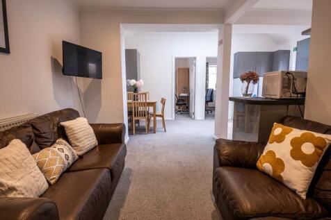 16Queensavenue_stude