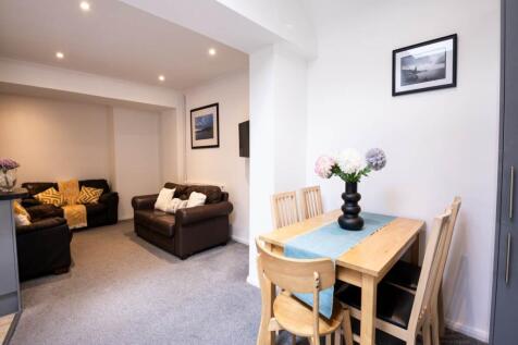 16Queensavenue_stude