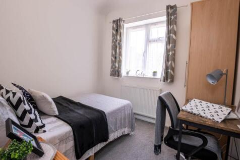 16Queensavenue_stude