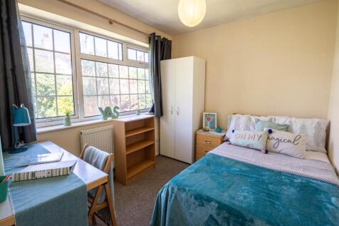 5Meadway_studentacco