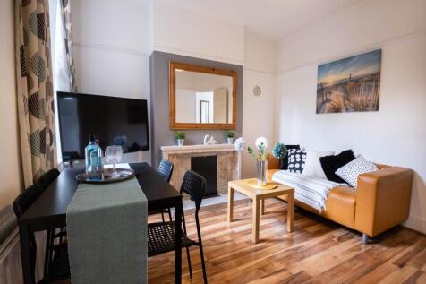 40_St_Martins_Road_C