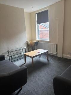 LIVING ROOM / COMMUNAL AREA