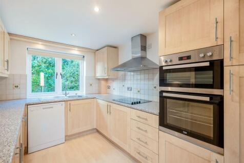 12 Rectory Lane-4.jpg
