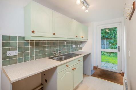12 Rectory Lane-6.jpg