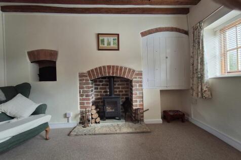 Sitting Room - Fireplace.jpg