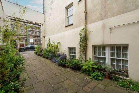 Property Image 38