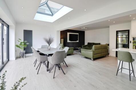 family room 5