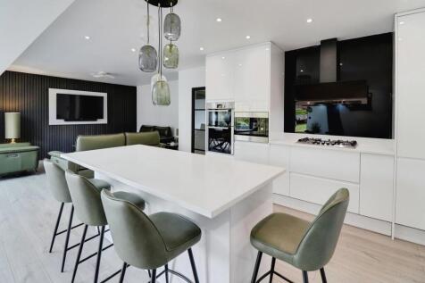 family room 1