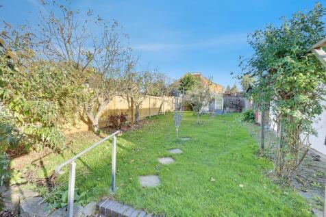 04e22f9d-4S6A8355...