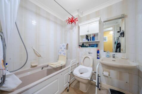 Property Image 11