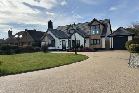 1 FRONT OF HOUSE ...