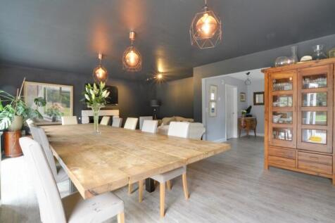 Open Dining Area