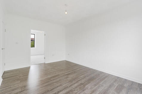 3 Cedar Street, G...