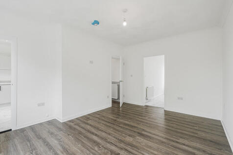 3 Cedar Street, G...