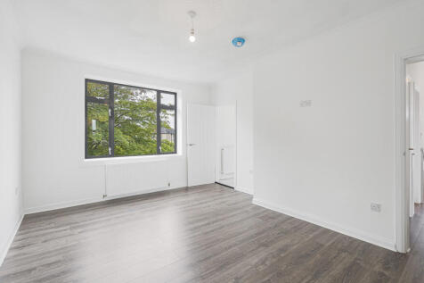3 Cedar Street, G...