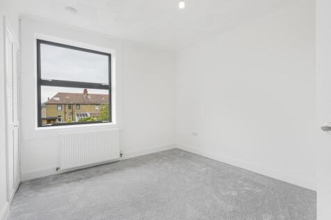 3 Cedar Street, G...