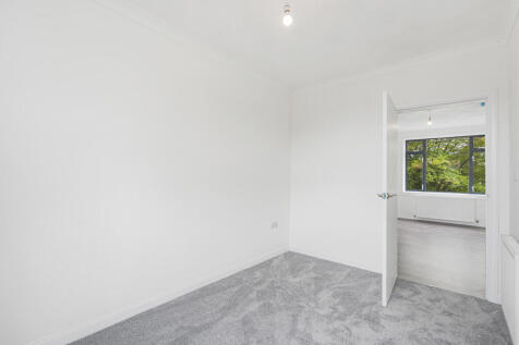 3 Cedar Street, G...