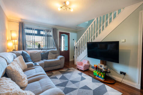 27 Carron View, M...