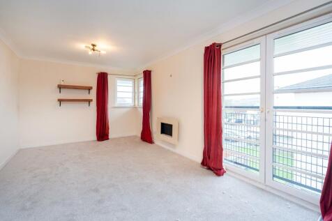 128 Whiteside Cou...