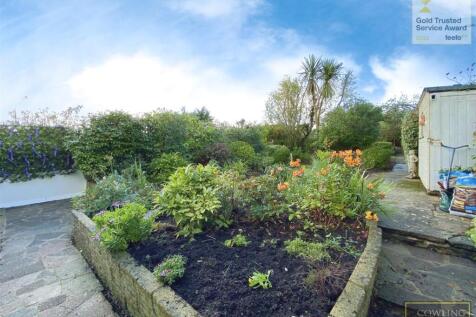 BACK GARDEN