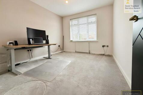 BEDROOM 3 / RECEPTION ROOM