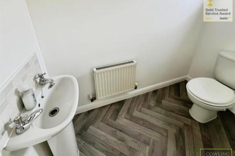 Ground Floor Cloak Room