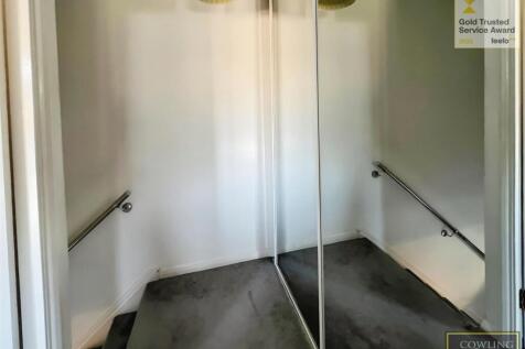 Landing with Storage