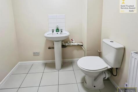 Ground Floor Cloak Room